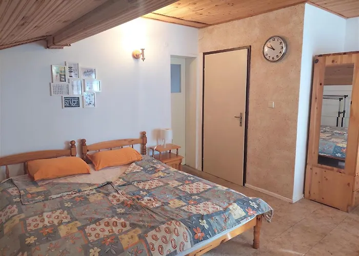 Villa Sofia Aparthotel 4*