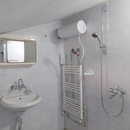 Ξενοδοχείο με διαμερίσματα Sofia Τσερνομόρετς